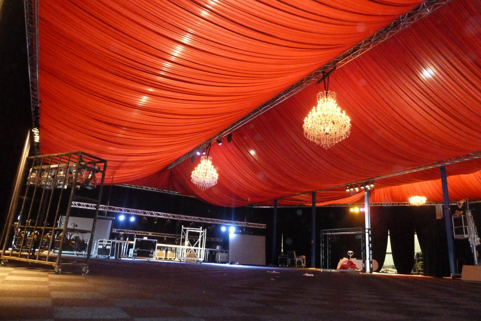 Flanel 130 cm · signaalrood (3300) · baal 40m - coupon