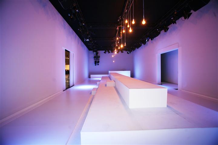 Flanel 130 cm · wit (0301) · rol 30m